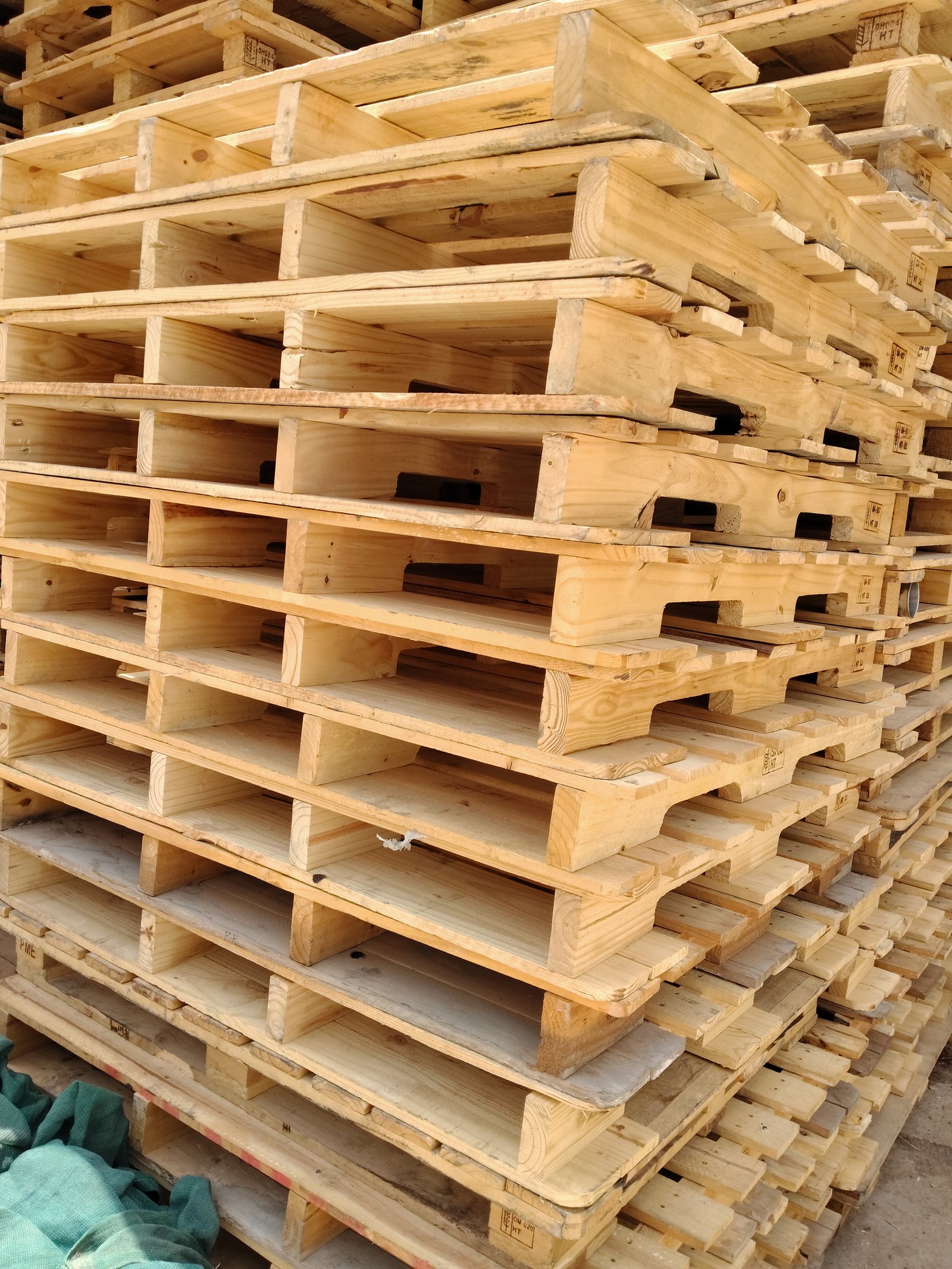 110x130 Wooden Pallet